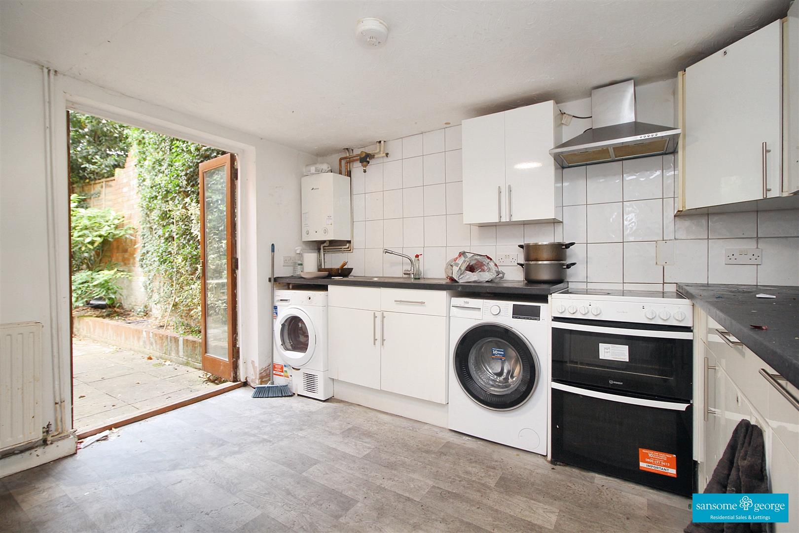 6 bed property in Lorne Street, Reading